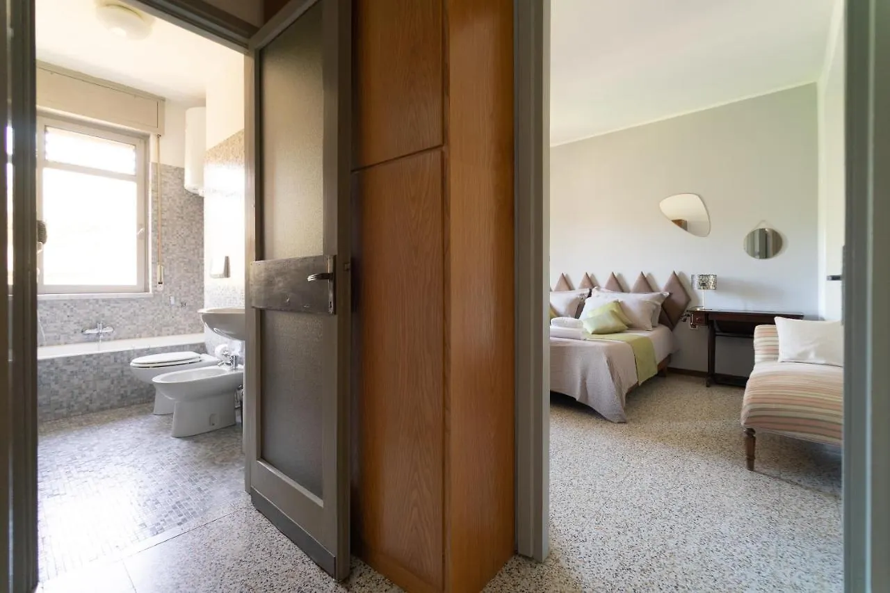 Casa Di Nelly Apartment Bergamo 0*,