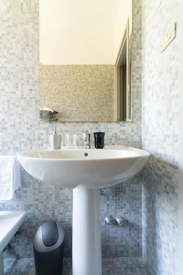 Casa Di Nelly Apartment Bergamo 0*,  Italy