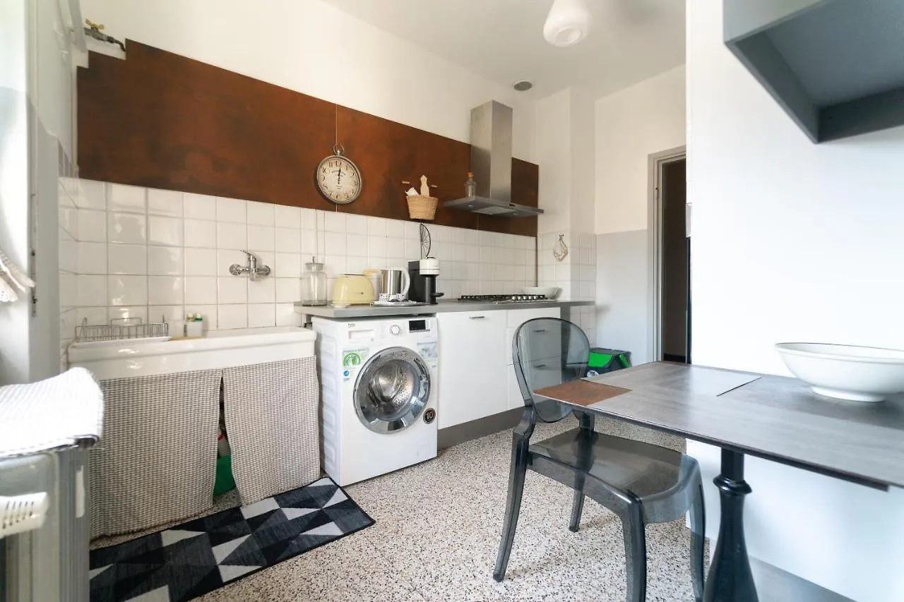베르가모 Casa Di Nelly 아파트
